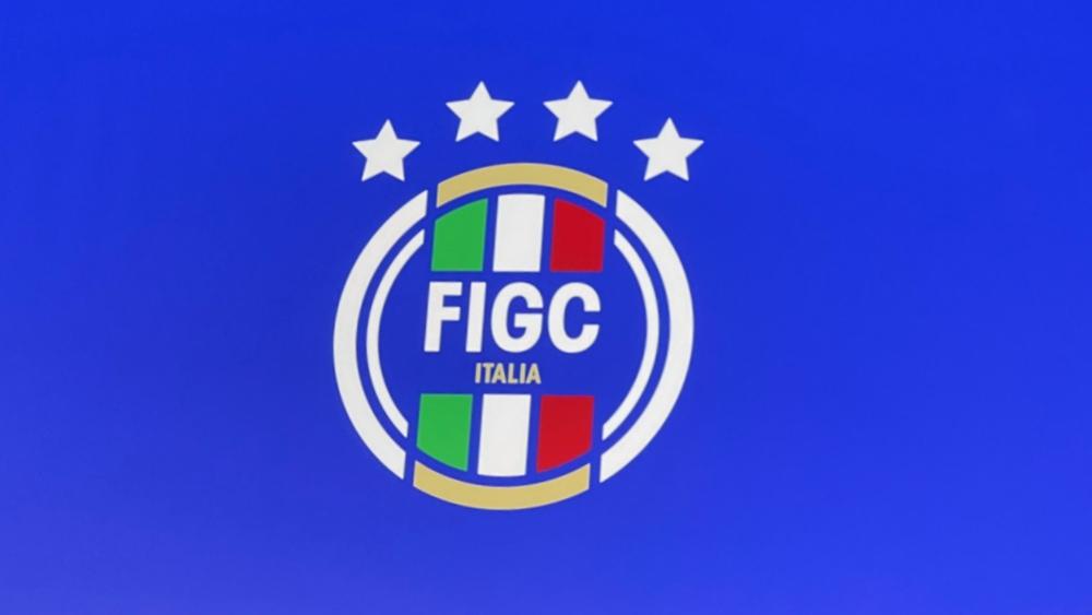 La fédération italienne de football a décidée d'ouvrir une enquête sur 62 transferts douteux.