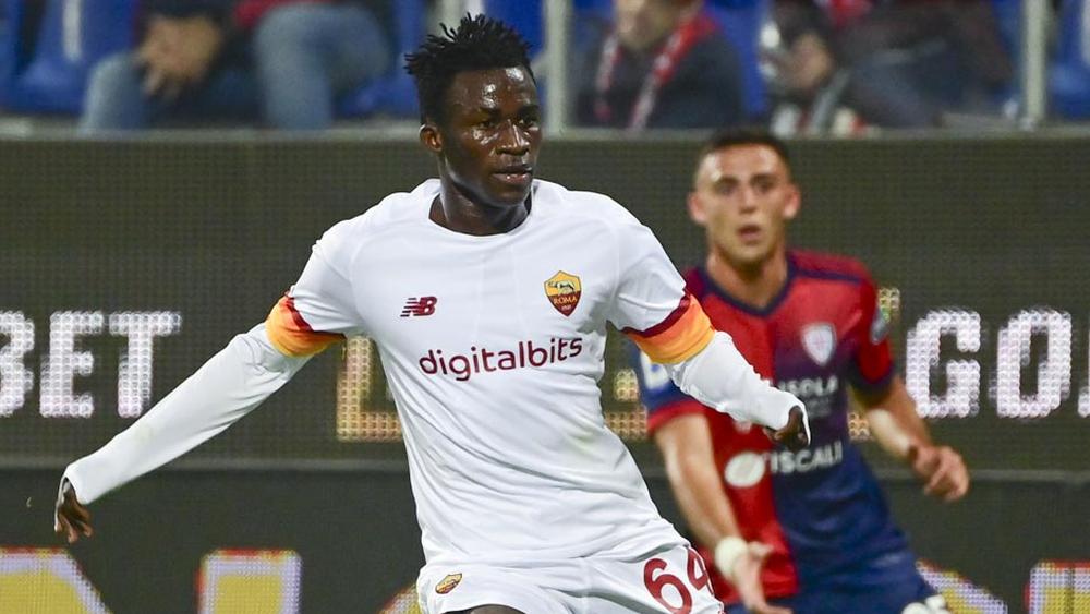 الغاني الشاب 'جيان' (18 سنة) بعد خوضه أول مباراة مع روما يوجه رسالة لوالدته: "أمي أحبك"