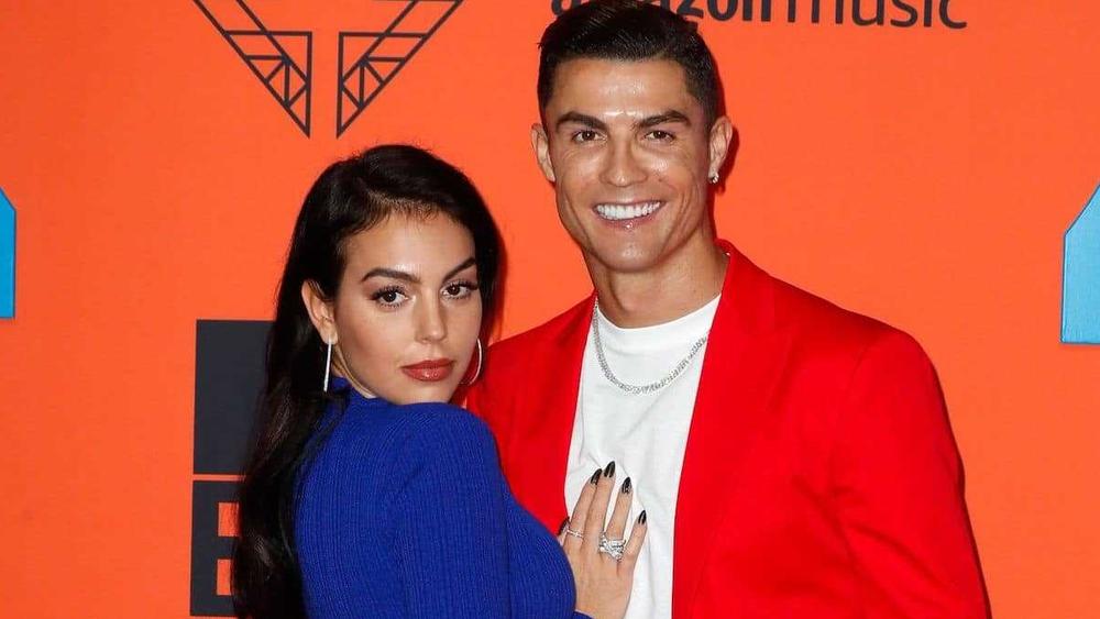 La compagne de Cristiano Ronaldo attend des jumeaux
