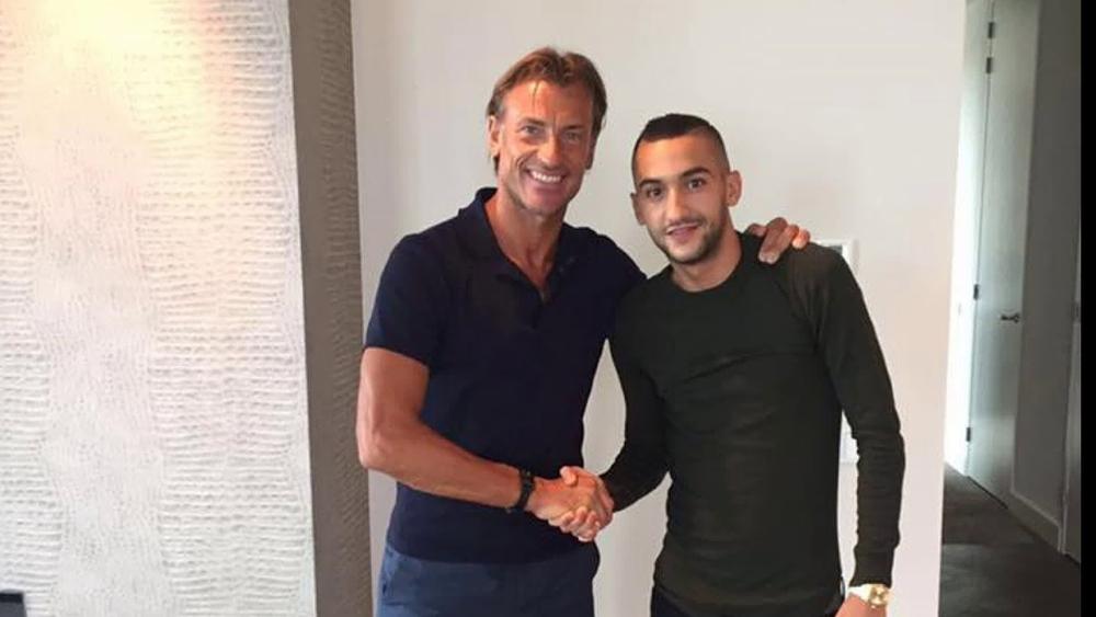 هيرفي رونار يبدي أمله في عودة زياش للتألق ويعقب: "إنه من طينة اللاعبين الذين يرون أشياء في الملعب لا يملكها الآخرون"