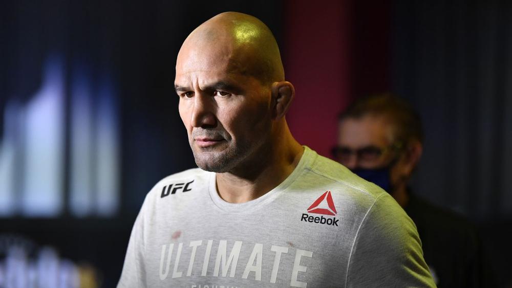 43 يوما للوصول إلى أمريكا وانتظار الضباب لعبور الحدود.. مقاتل في الـ"UFC" يروي قصة "هروبه" من البرازيل