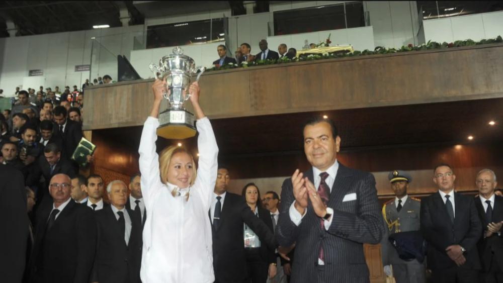 "الكاف" يستحضر تاريخ رجال الجيش الملكي ويصف فريقه النسوي بـ"الوجه المُشرق" للكرة النسائية في المغرب