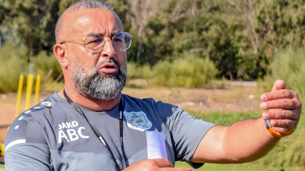 تشكيلة الدفاع الجديدي في مواجهة الرجاء.. بنشيخة يعتمد على أسمائه المعتادة بقيادة "الأخوين حدراف"