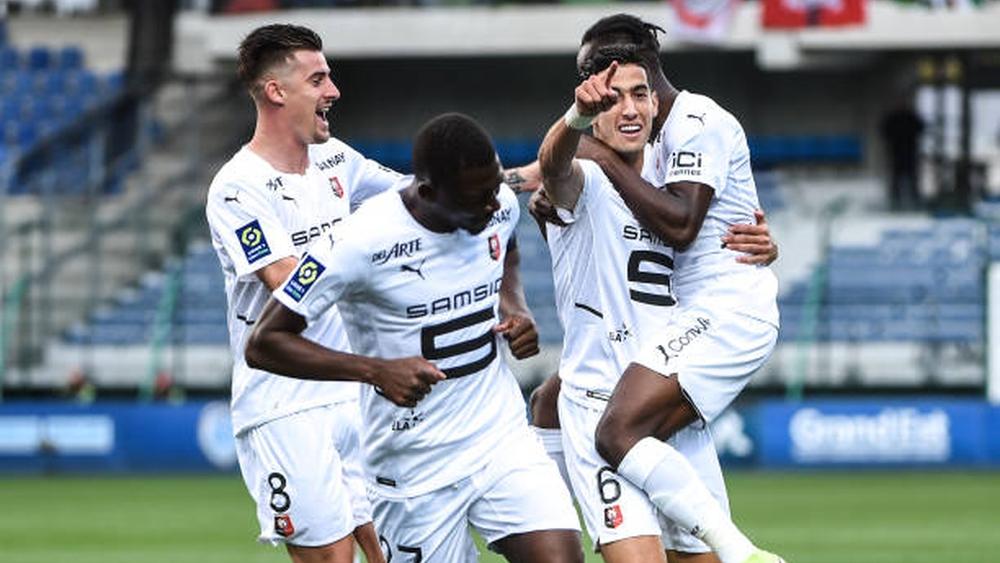 نايف أكرد بعد هزه شباك تروا: "سعيد بتوقيعي للهدف الرابع هذا الموسم رفقة رين"