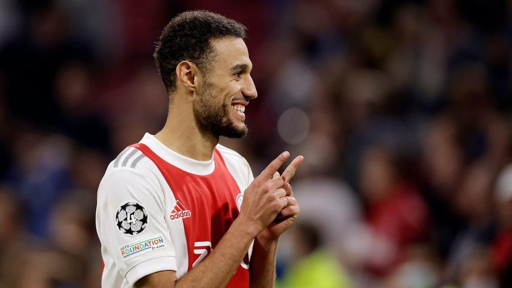 نصير مزراوي أساسي في "قمة الليلة" ضد بوروسيا دورتموند ولبيض احتياطي