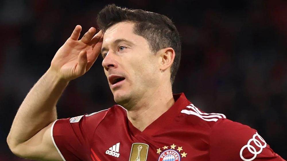 متفوقًا على رونالدو.. ليفاندوفسكي يحرز جائزة "أفضل لاعب" في الجولة الرابعة لدوري الأبطال