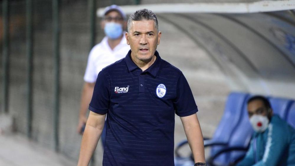 تأكيدا لخبر "البطولة"/ رسميا: سريع واد زم يقرر إقالة المدرب التونسي منير شبيل