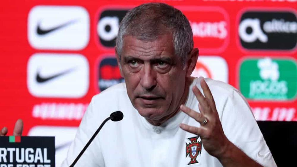فيرناندو سانتوس: "لا توجد مقارنة بين منتخبي البرتغال والبرازيل"
