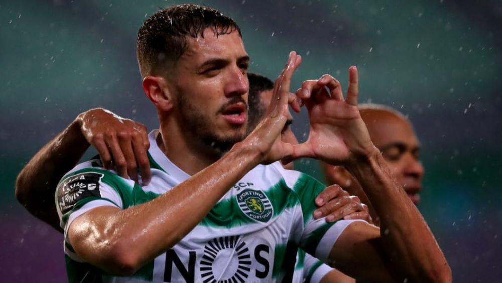 سبورتينغ لشبونة يتجه لتمديد مقام مدافعه المغربي زهير فضال