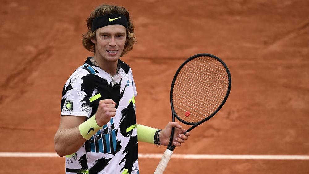 Masters ATP: le Russe Andrey Rublev surclasse le Grec Stefanos Tsitsipas