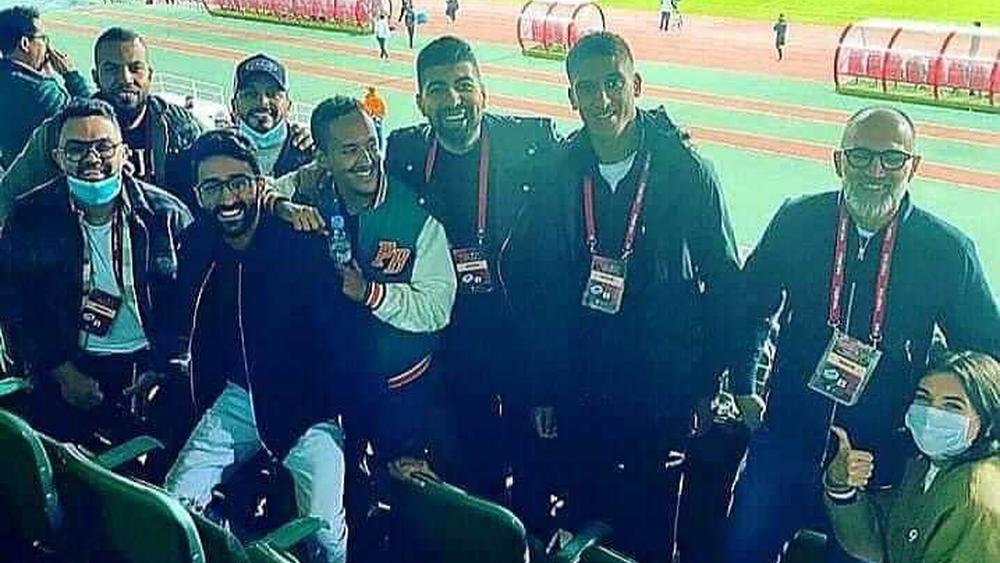 حضور "المؤثرين" في ملعب الرباط لمشاهدة مباراة "الأسود" يثير غضب الجماهير المغربية والأخيرة تؤكد: "المنتخب الوطني ملك للجميع وليس لأقلية مختارة"