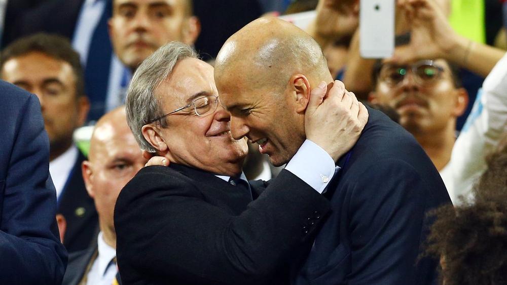 فلورنتينو بيريز يقدم الشكر لـ"أساطير" ريال مدريد