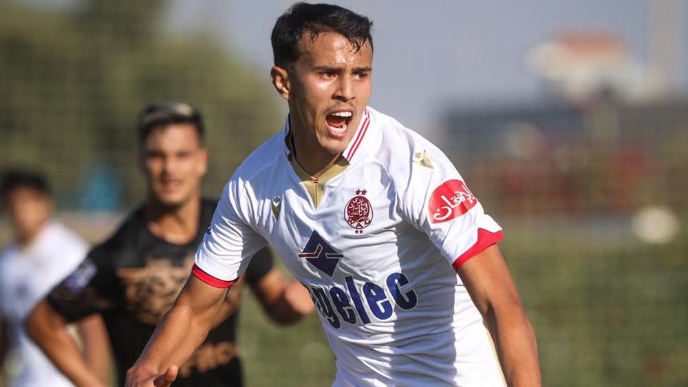 فحوصات طبية "دقيقة" لبدر كادارين قبل تحديد مدة غيابه عن الميادين