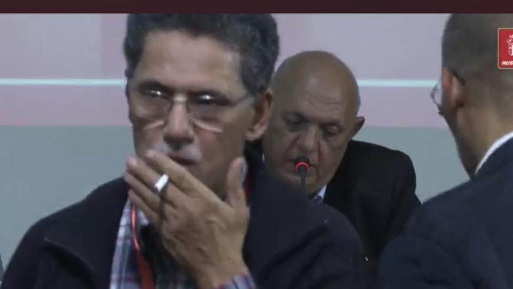 جماهير الحسنية تنتقد إقامة جمع عام النادي بشكل مُغلق: "ما شاهدناه لا يوحي بِالحرص على التدابير الاحترازية"