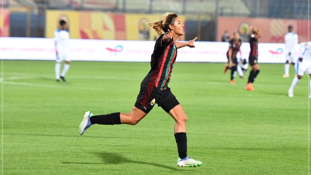 غزلان الشباك لـ"البطولة": "أن نكون من بين 3 أحسن فرق في أفريقيا يعتبر إنجازا والتتويج بالبرونزية يشرفنا ويشرف كرة القدم النسوية المغربية"