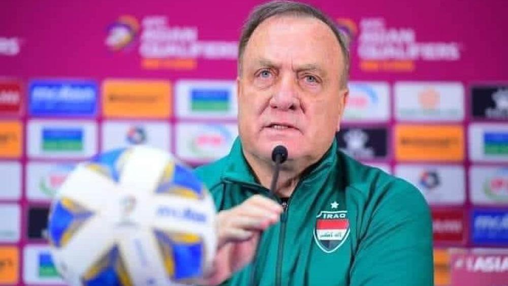 المدرب الهولندي "ديك أدفوكات" يستقيل من تدريب المنتخب العراقي