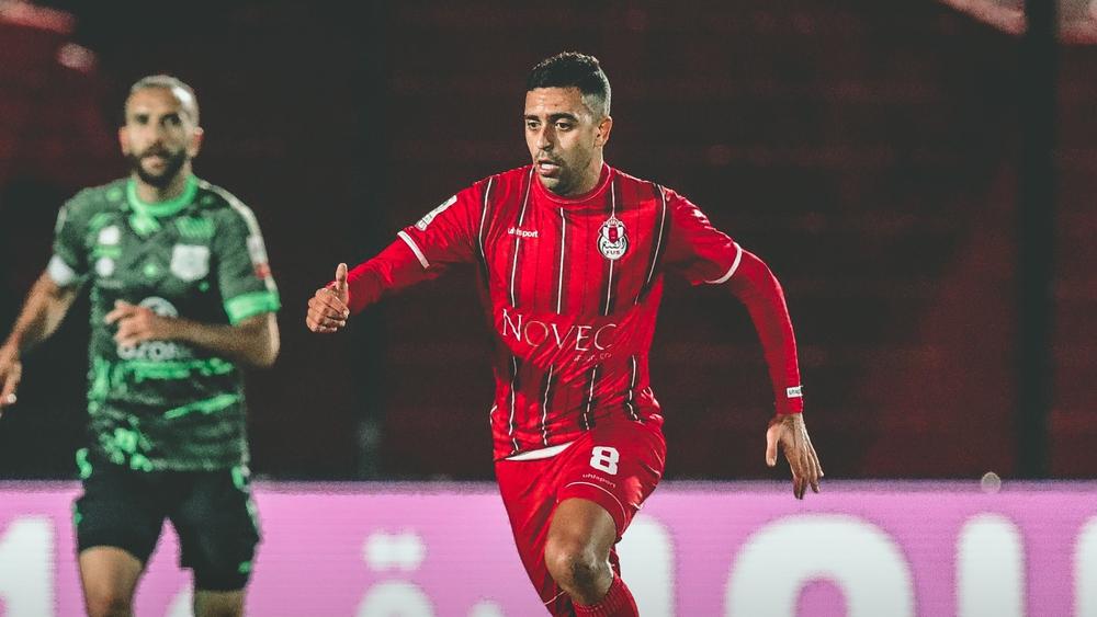 التعادل الإيجابي (2-2) يحسم مواجهة الفتح الرياضي والدفاع الجديدي