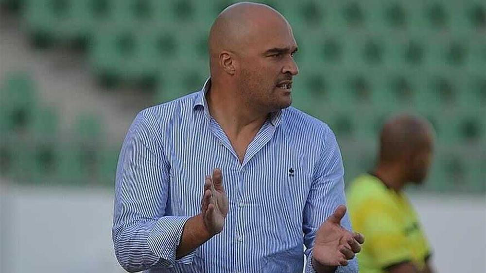 الحسنية في طريقها للإعلان عن انفصال "رسمي" بينها وبين مدرب فريقها رضى حكم