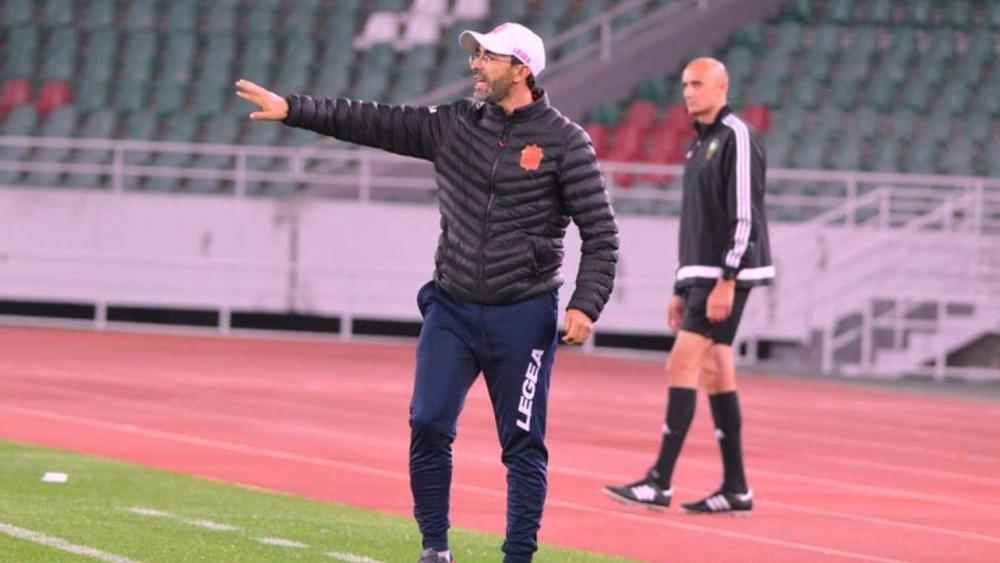 بعد "اعتدائه" على مدرب فريقه.. الجامعة توقف المسؤول الإداري لأولمبيك الدشيرة لـ3 سنوات وإدارة النادي توضح: "الحادث مجرد سوء تفاهم"