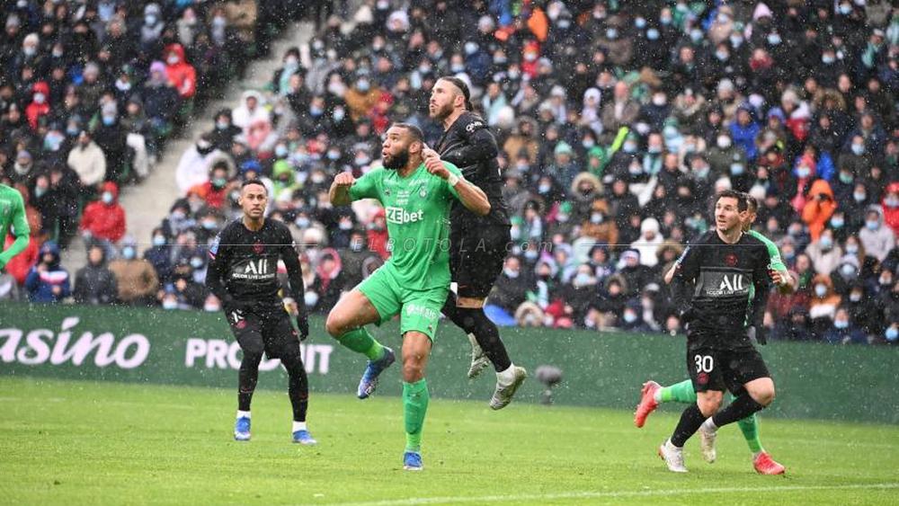 Le PSG conserve sa place de leader en championnat français