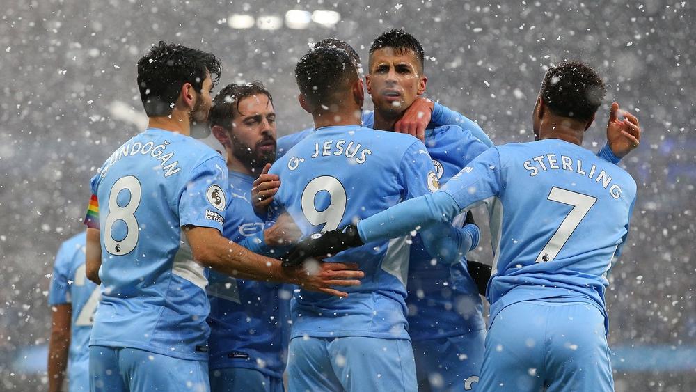 مانشستر سيتي يفوز على وست هام ويواصل "الضغط" على "المتصدر" تشيلسي