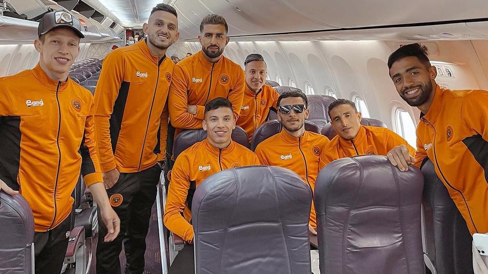 نهضة بركان تتوجه إلى مطار "كيغالي" للعودة إلى أرض الوطن قبل تفعيل قرار تعليق الرحلات الجوية اتجاه المغرب