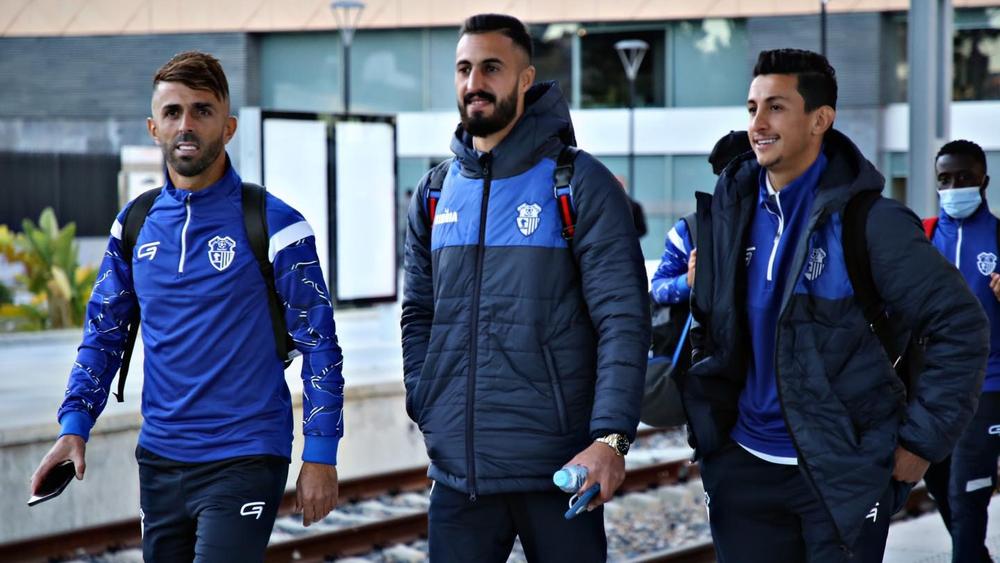 قرار تعليق الرحلات الجوية في اتجاه المغرب يضع بعض لاعبي اتحاد طنجة في "ورطة"