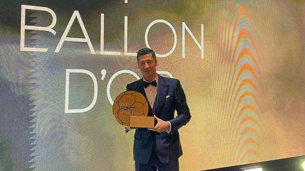 بايرن ميونخ معلقا على خسارة ليفاندوفسكي لـ"الكرة الذهبية": "لا زلت الأفضل في أعيننا"