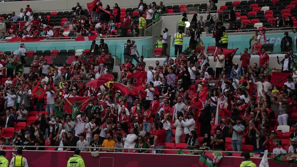 كأس العرب/ هل يتضاعف حضور الجماهير المغربية خلال مباريات "الأسود" بعد إلغاء بطاقة المشجع؟
