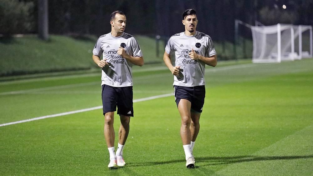 بعد إصابته في مباراة الجزائر ومصر.. بونجاح يعود إلى تدريبات "الخضر" استعدادًا لـ"الديربي المغاربي"