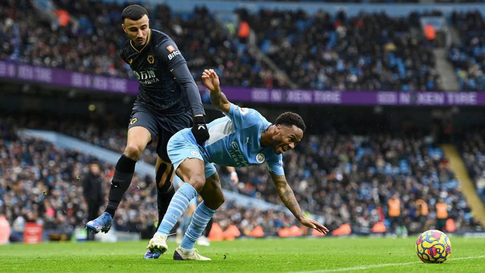 Premier League : Les Wolves de Saïss s'inclinent devant Manchester City