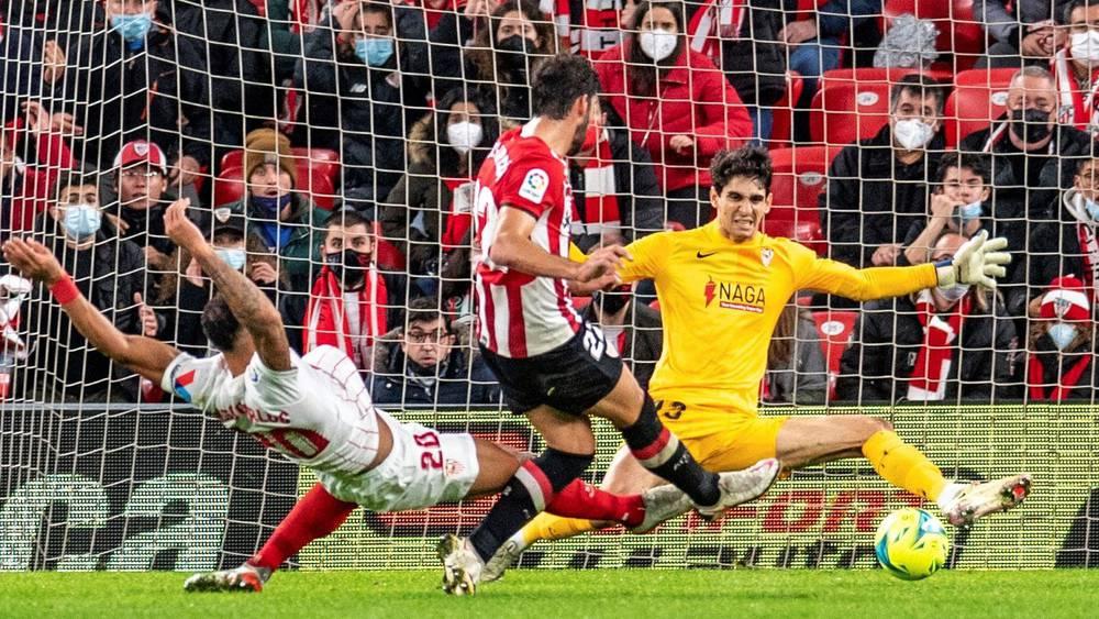 بتألقه في مباراة أتلتيك بلباو وإشبيلية (0-1).. بونو يتصدر ترتيب حراس المرمى الأكثر حفاظًا على نظافة شباكهم في "الليغا"