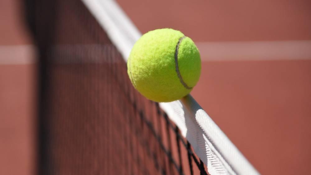 فضيحة جديدة تهز الرياضة الوطنية.. الوكالة الدولية لنزاهة كرة المضرب توقف 6 لاعبين مغاربة لـ"فترات طويلة" بسبب التلاعب بنتائج المباريات!