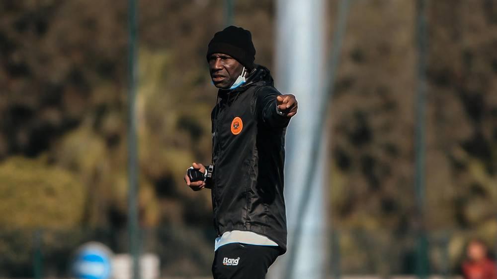 مدرب نهضة بركان: "تفننا في إهدار الفرص.. علينا إصلاح العديد من الأخطاء لاستعادة ثقة اللاعبين أمام المرمى"