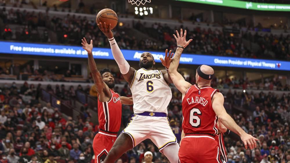 NBA : retour gagnant des Bulls face aux Lakers mais la Ligue à son tour rattrapée par le Covid