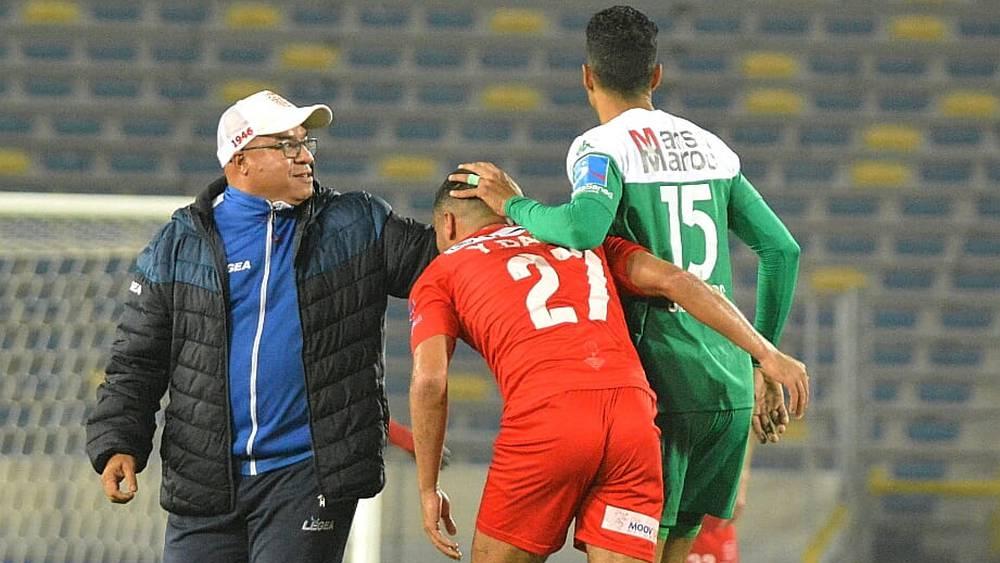 بسبب مقابلة الرجاء.. توقيف 3 مسؤولين من حسنية أكادير لأربع مباريات وتغريمهم 20 ألف درهم لكل فرد