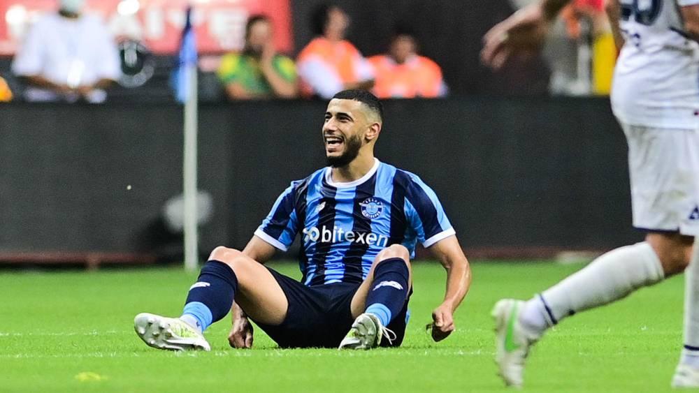 بلهندة: "تُوّجت في سنة 2012 بالدوري الفرنسي لكنني لم أتوصَّل بأي عرض.. لقد آلمني ذلك"