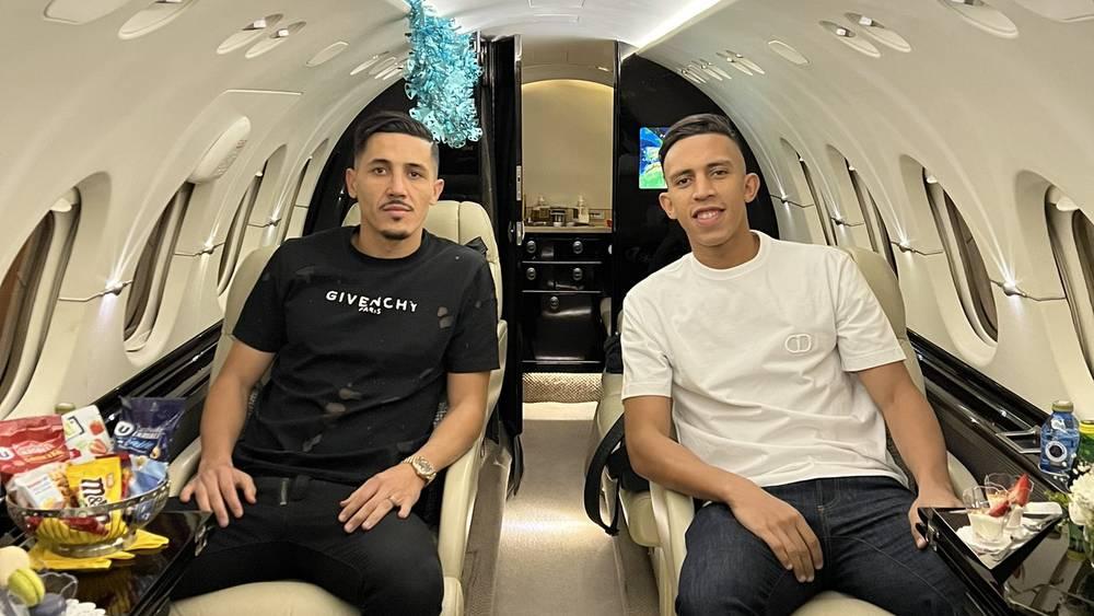 رحيمي وفجر يتوجّهان إلى المغرب من دبي الإماراتية في رحلة خاصة للانضمام إلى معسكر المنتخب الوطني