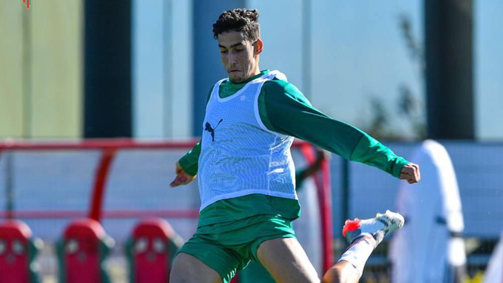 أكرد: "سعيد بحمل هذا القميص الغالي وكل اللاعبين يُريدون القدوم إلى هنا"