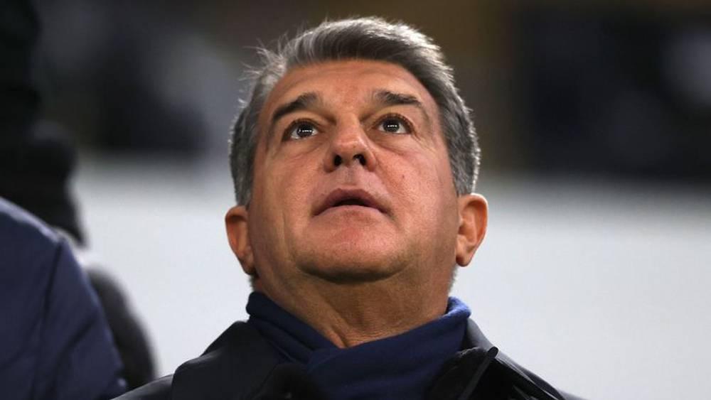 لابورتا يتوقع عاما "شائكا" لبرشلونة