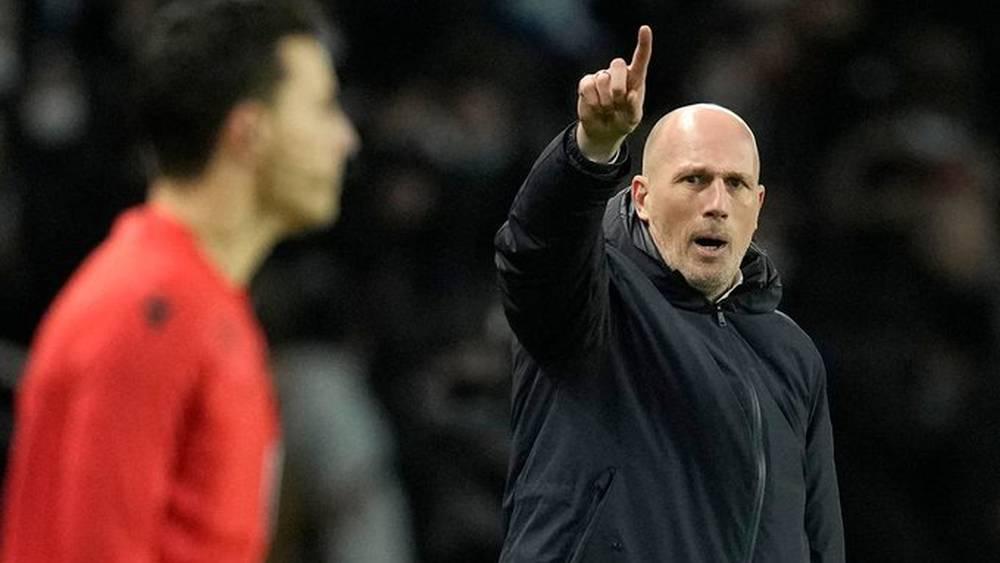 "فيليب كليمنت" مدربا جديدا لموناكو الفرنسي خلفا للكرواتي نيكو كوفاتش