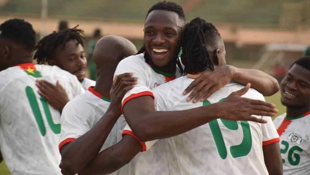 قبل مواجهة المغرب وديا.. المنتخب البوركينابي يعلن عن إصابة 3 لاعبين بـ"كورونا" من بينهم يوسوفا دايو
