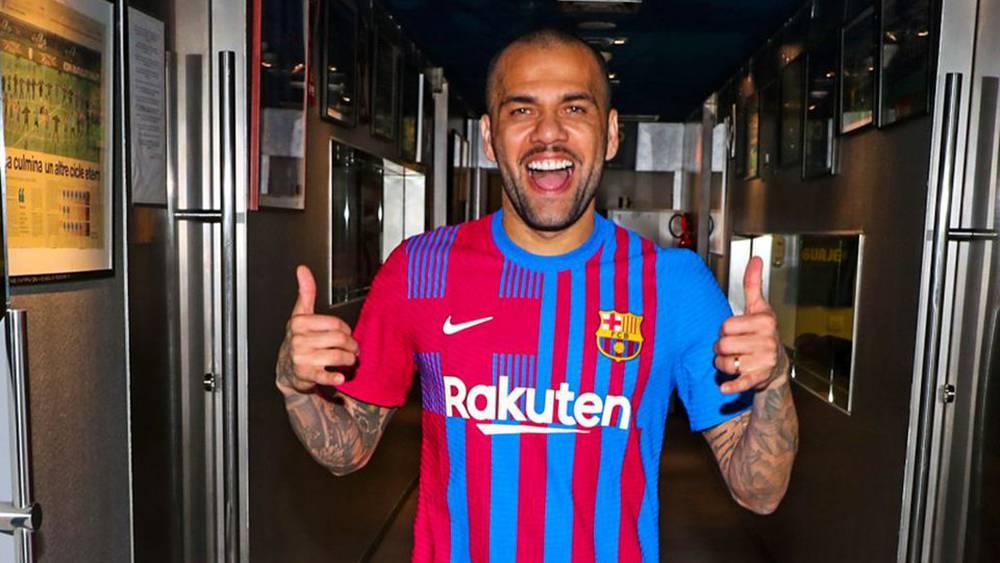 برشلونة يُسجّل ألفيس في رابطة "الليغا" ويؤكد جاهزيته لمباراة اليوم أمام ليناريس