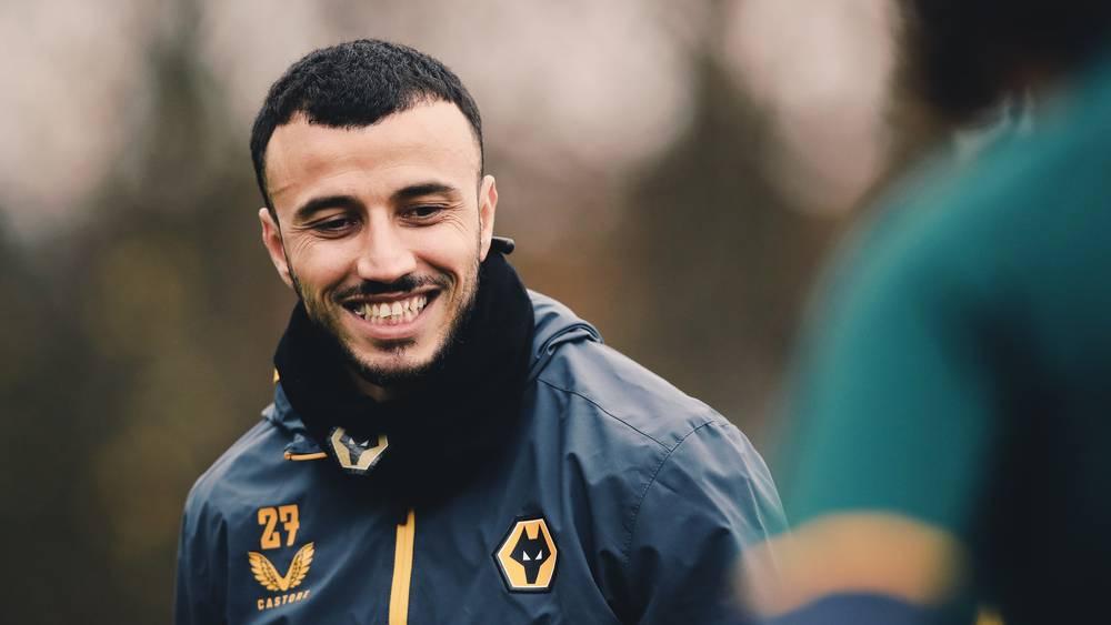 رومان سايس ضمن "التشكيل المثالي" لشهر دجنبر الماضي بـ"البريمرليغ"