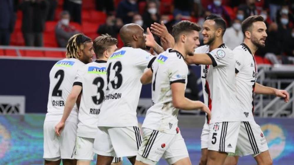 بشكتاش يهزم أنطاليا سبور ويتوج بكأس السوبر التركي