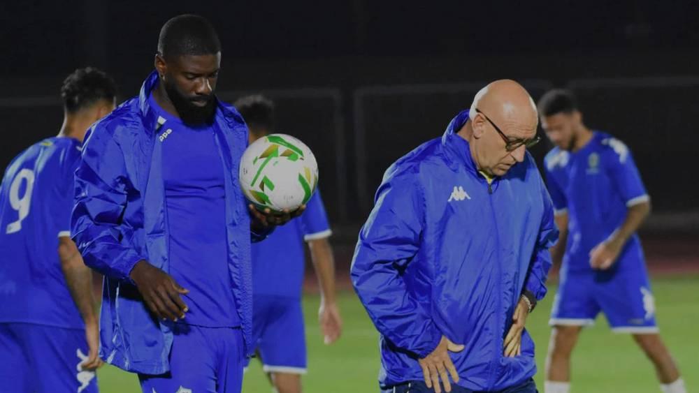 بـ"إضراب" لاعبيه عن التدريبات.. المنتخب الغابوني يواصل تخبطه في "المشاكل" قبل انطلاق الـ"كان"