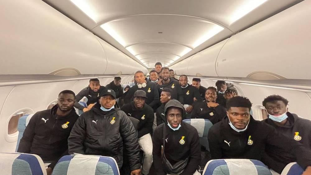 منتخب غانا يصل إلى الكاميرون في "وقت متأخر" قبل مباراته الأولى أمام المغرب