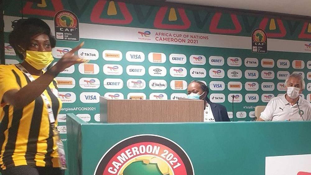 مسؤول في الـ"كاف" يمنع طرح الأسئلة باللغة العربية خلال "ندوة خليلوزيتش" ما أثار استغراب الحاضرين وياسين بونو