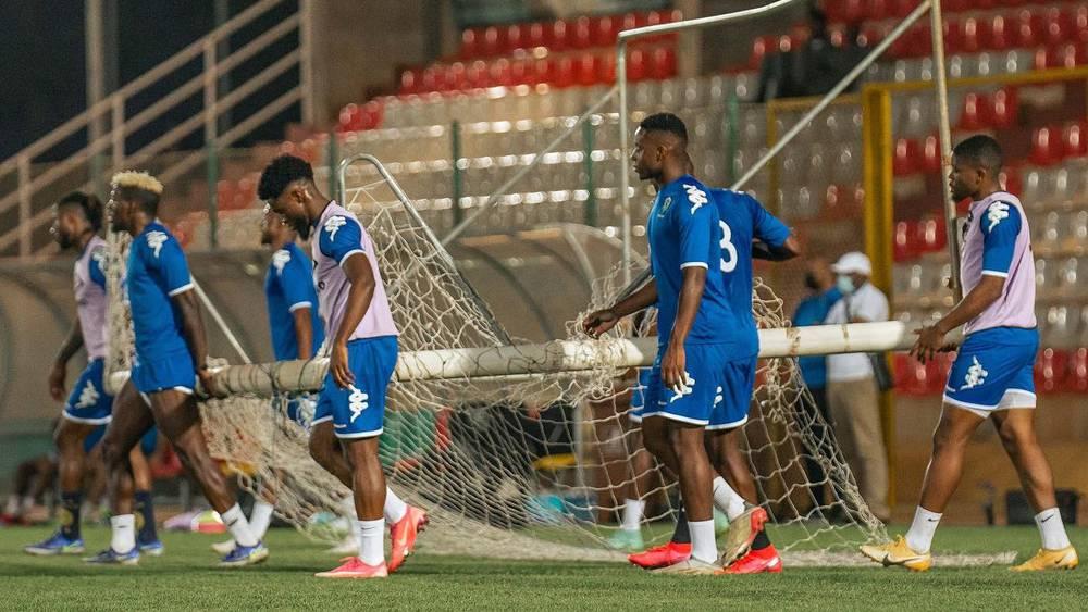 بحضور أكسيل مايي.. الغابون تجري أول حصة تدريبية استعدادا لمواجهة المغرب