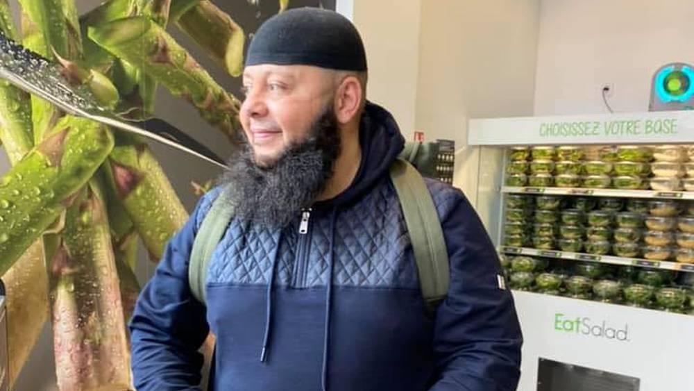 راقٍ جزائري: "أبحث عن تذكرة للذهاب إلى الكاميرون حتى أُرقي المنتخب الوطني هناك"